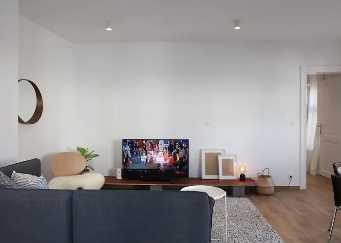 1 Bedroom Apartment In Liege Center - 2Nd Floor