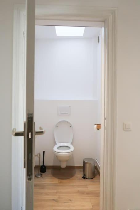 1 Bedroom In Center - 2nd Floor * Liege