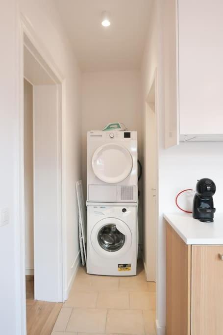 1 Bedroom In Center - 2nd Floor