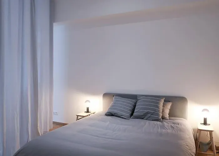 1 Bedroom Apartment In Liege Center - 2Nd Floor