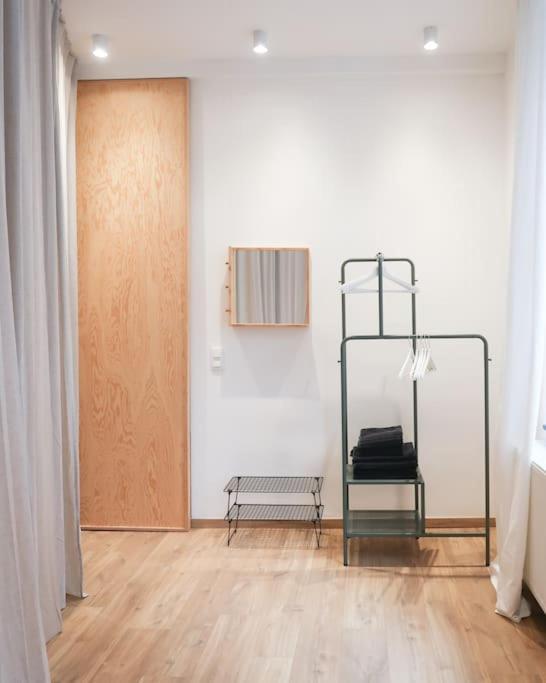 1 Bedroom In Center - 2nd Floor Appartement *